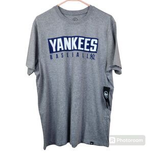 NEW 47 New York Yankees Frontside Short Sleeve Graphic Tee Large